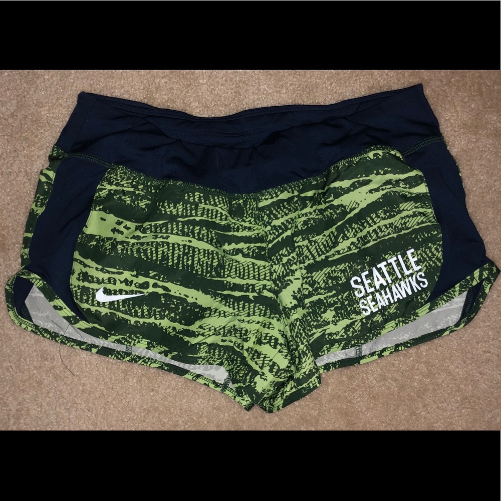 🏈 Nike SeaHawks athletic shorts M
